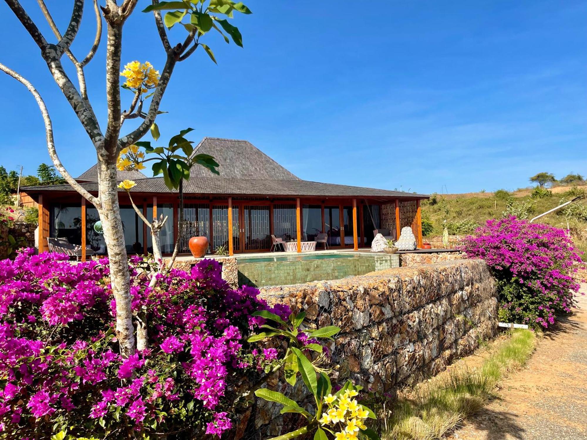 Hotel Lobster Bay Lombok Awang Esterno foto
