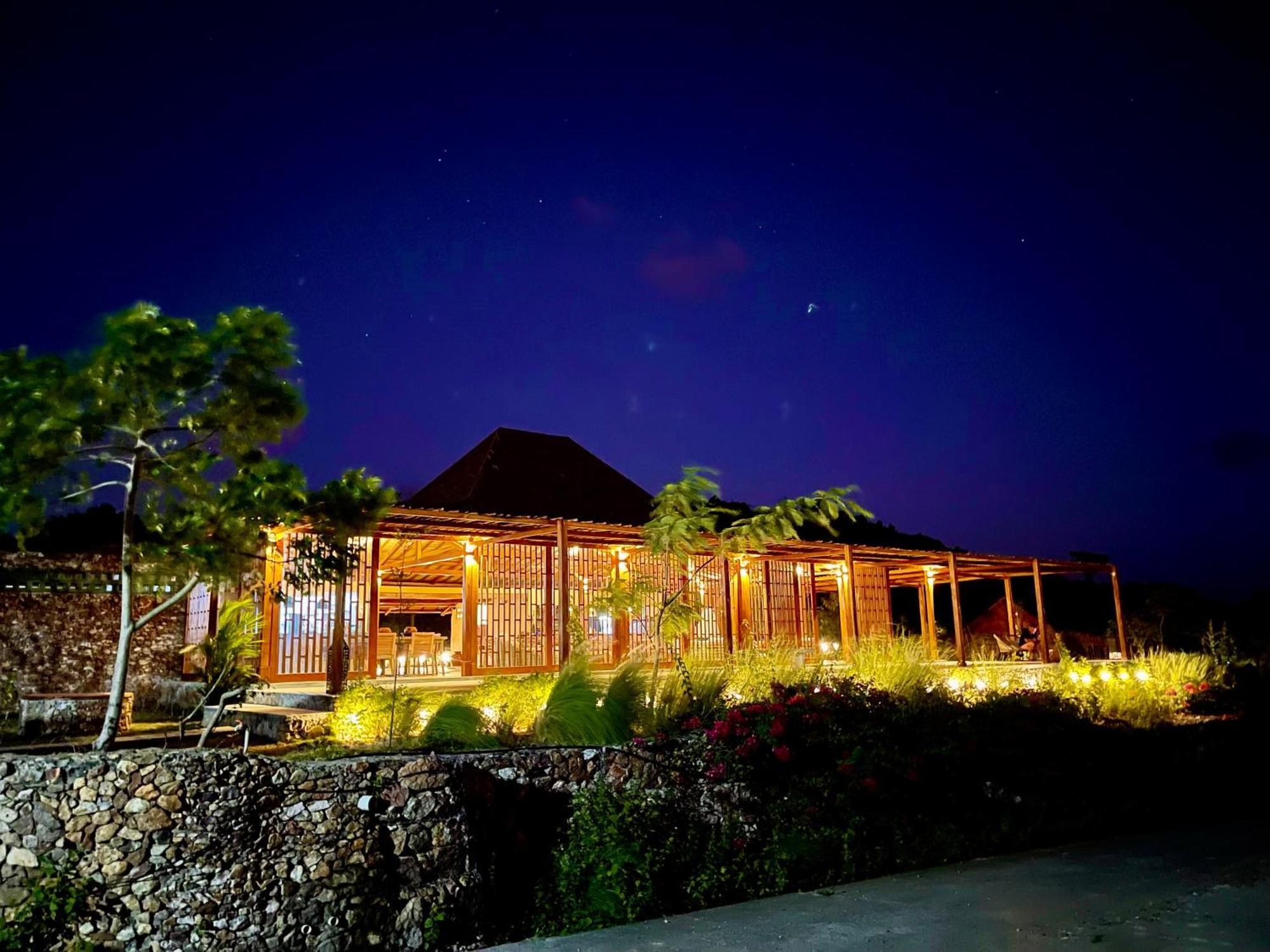 Hotel Lobster Bay Lombok Awang Esterno foto
